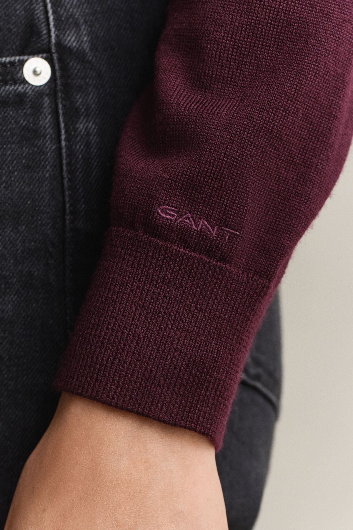 Extra Fine Merino Wool Crew Neck Sweater — DARKENED WINE