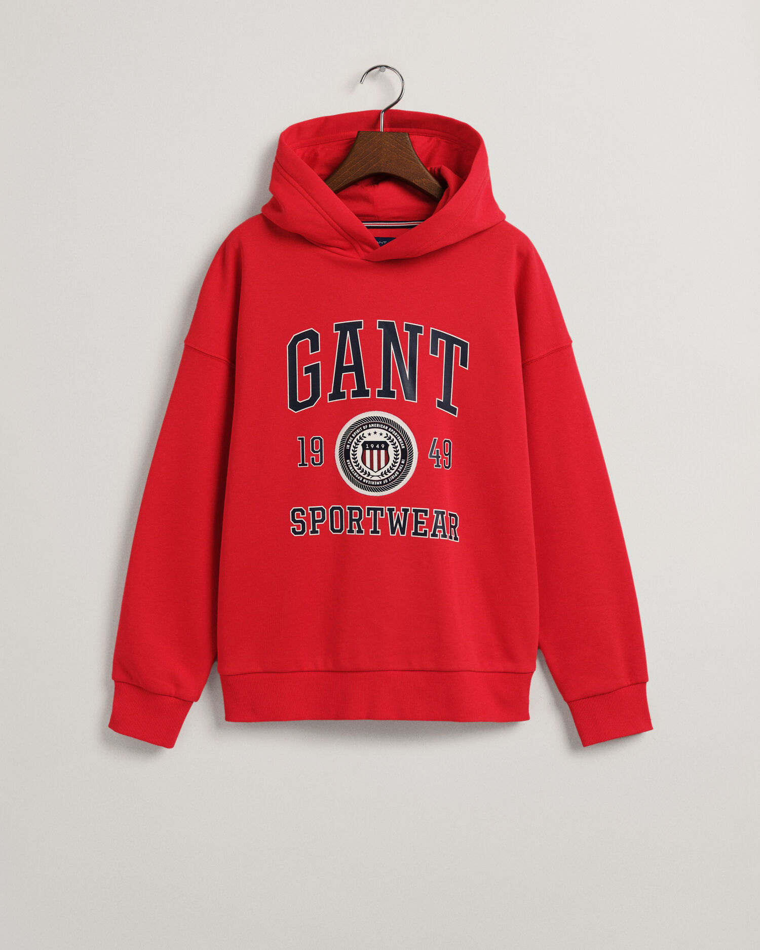 Red sale gant hoodie