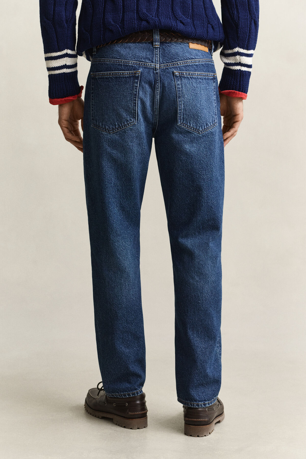 Straight Jeans — MID BLUE WORN IN