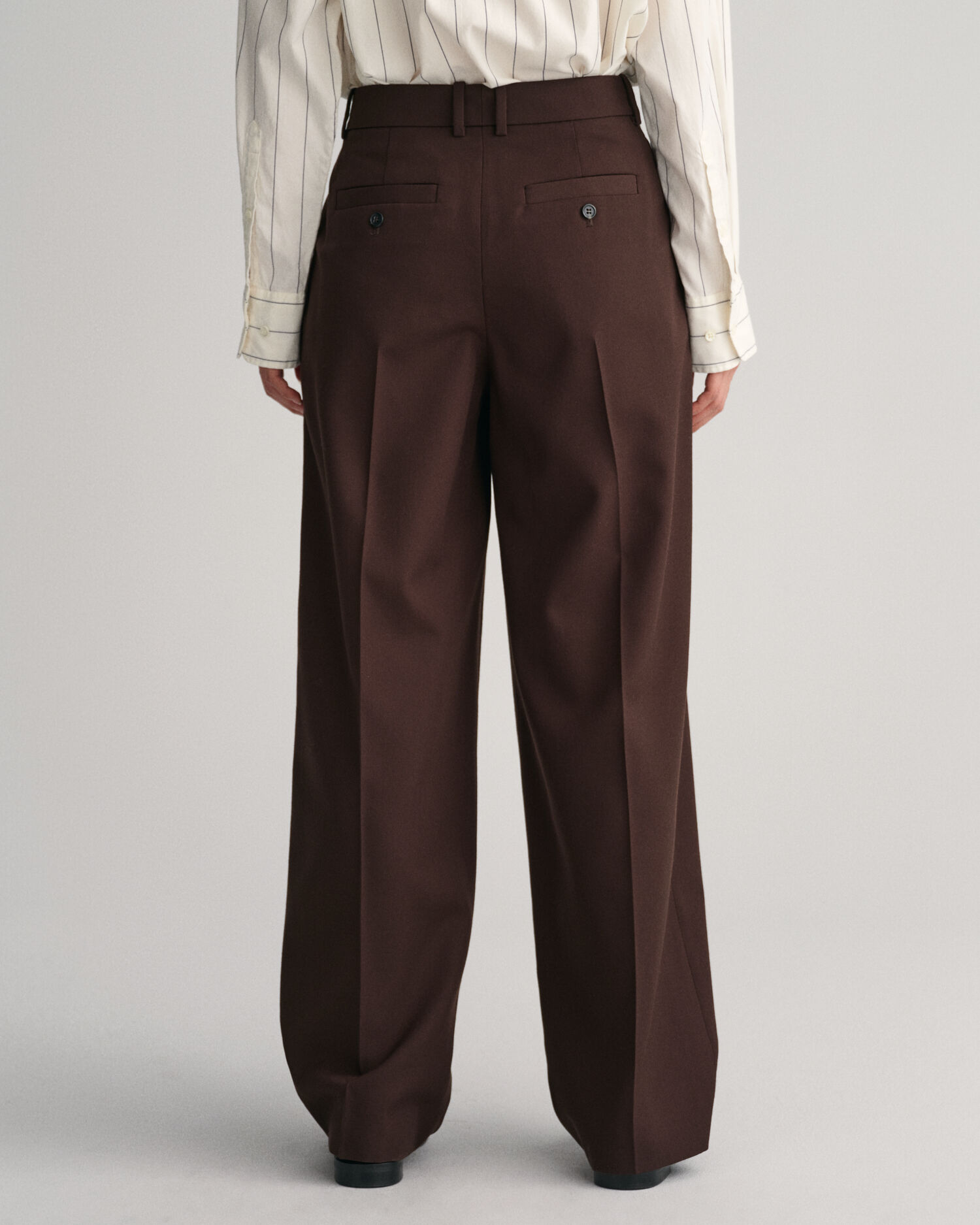 Relaxed Fit Tapered Leg Wool Pants