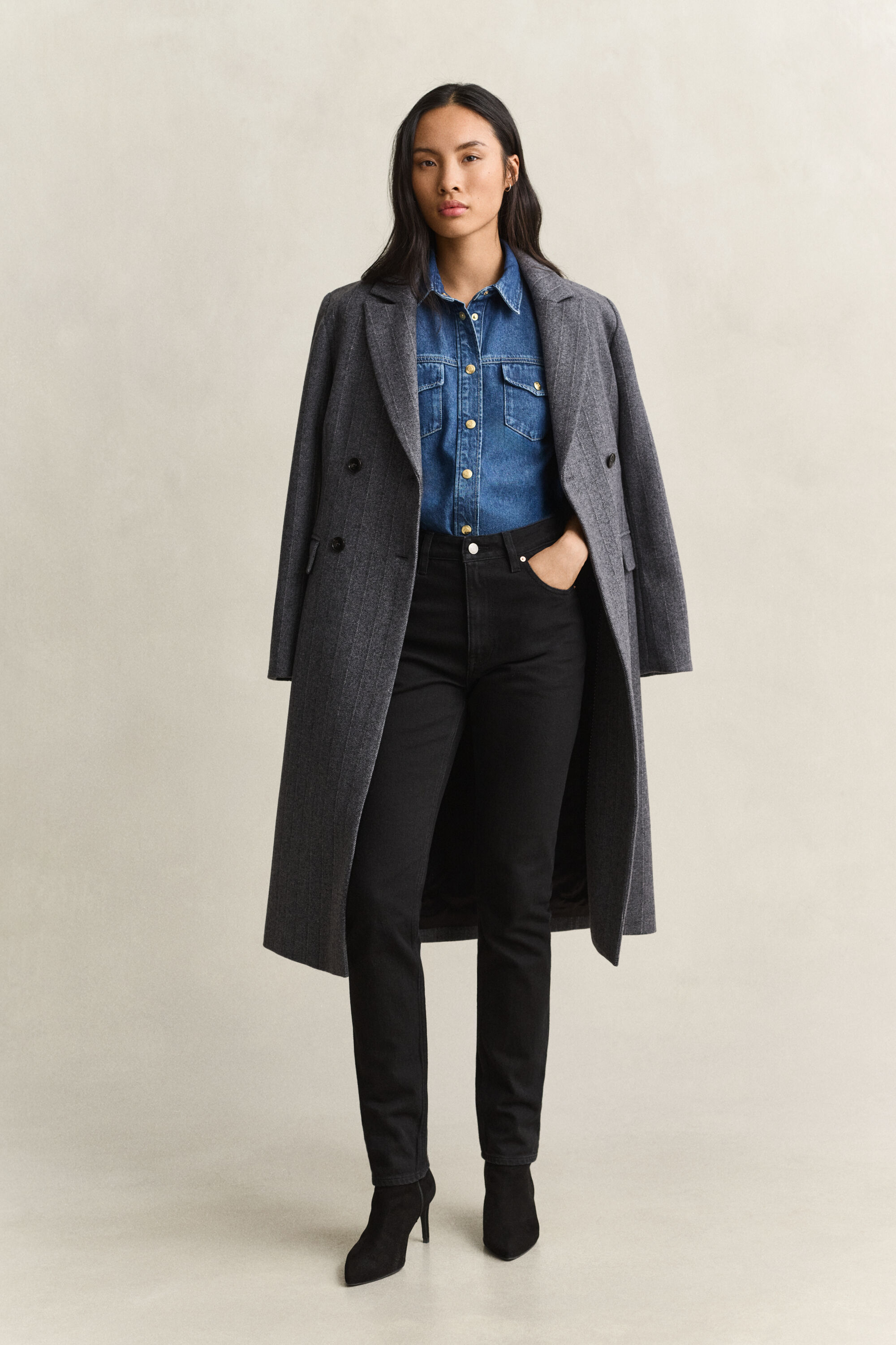 Slim High-Waisted Jeans — BLACK WORN IN