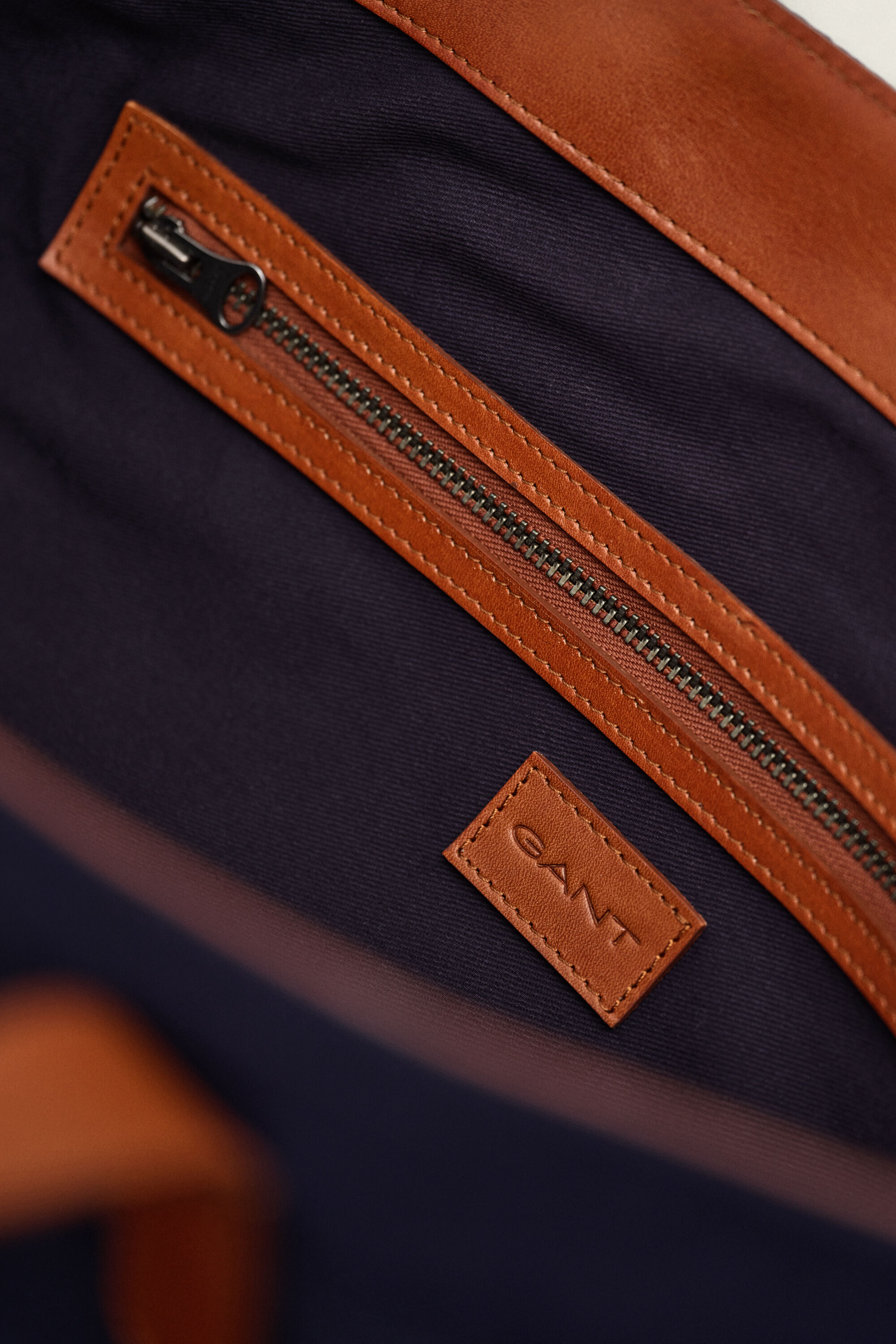 Gant x Yale Melton Tote Bag