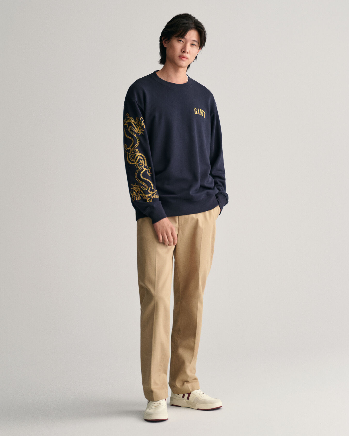 Dragon Crest Crew Neck Sweatshirt