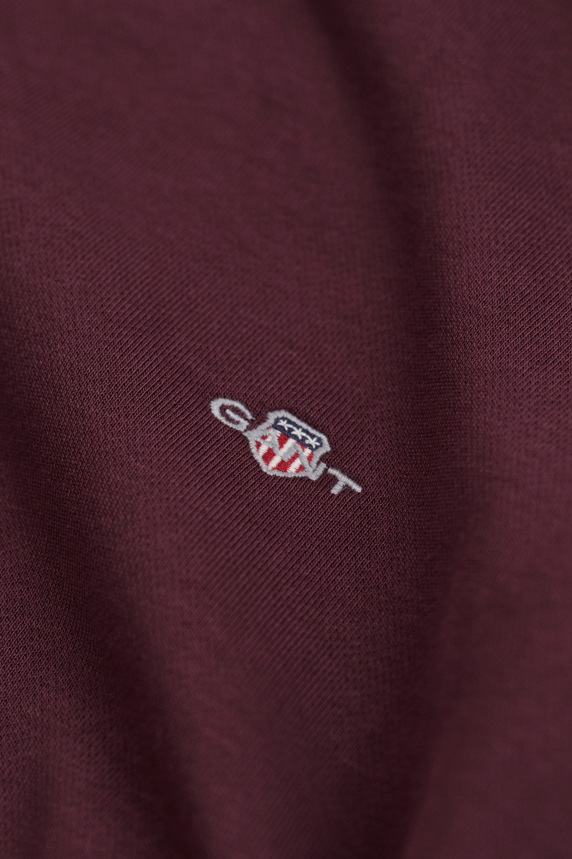 Gant Shield Sweatshirt In Darkened Wine
