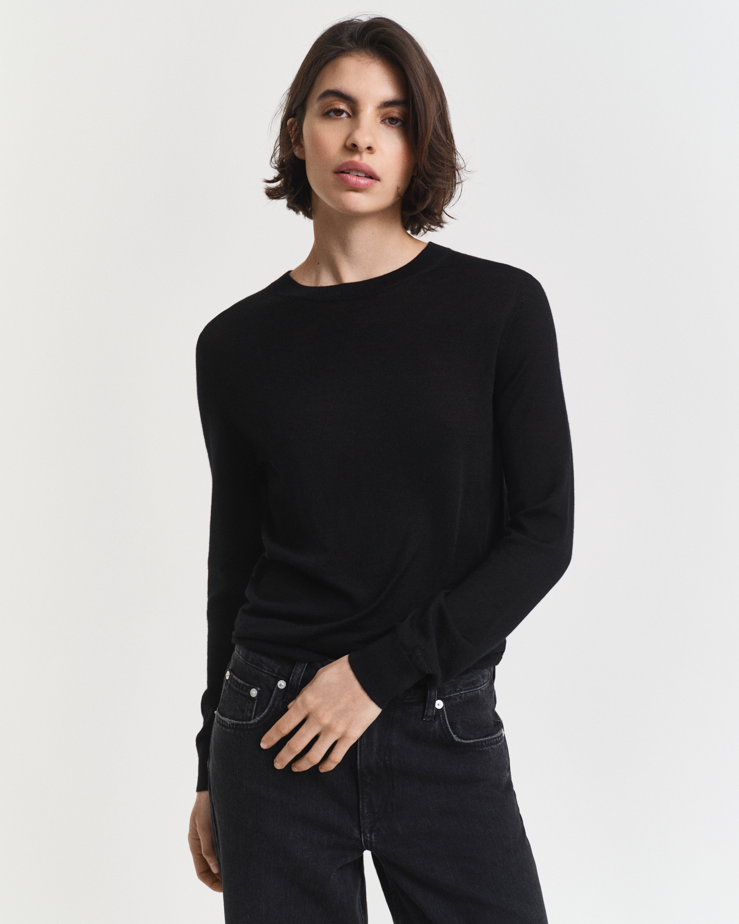 Gant Extra Fine Merino Wool Crew Neck Sweater In Black